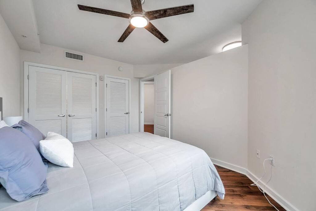 Luxury Apt 3 Mins To Dt Tampa -Pool-Gym-Balcony Exteriör bild