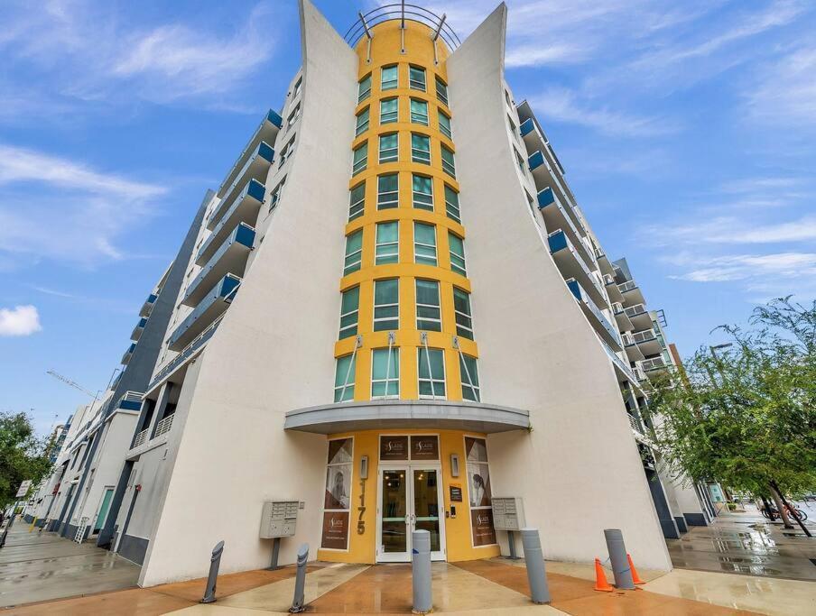 Luxury Apt 3 Mins To Dt Tampa -Pool-Gym-Balcony Exteriör bild
